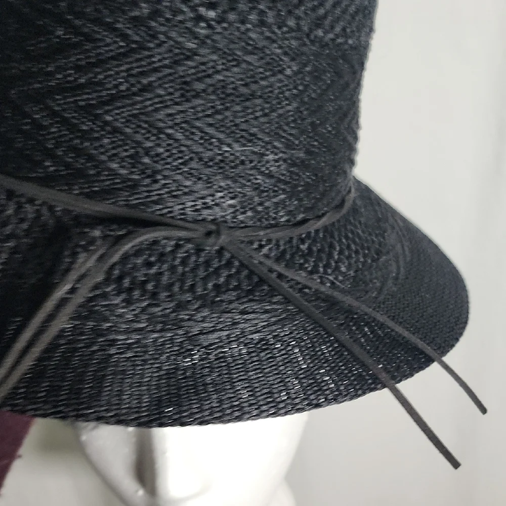 Source Unknown Elegant Black Women's Hat